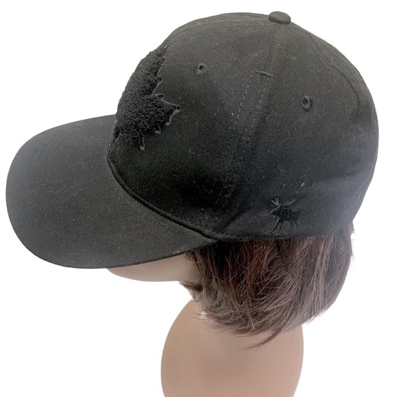 Canadian Toronto Maple Leaf baseball cap | black on black unisex adjustable back - Picture 3 of 4